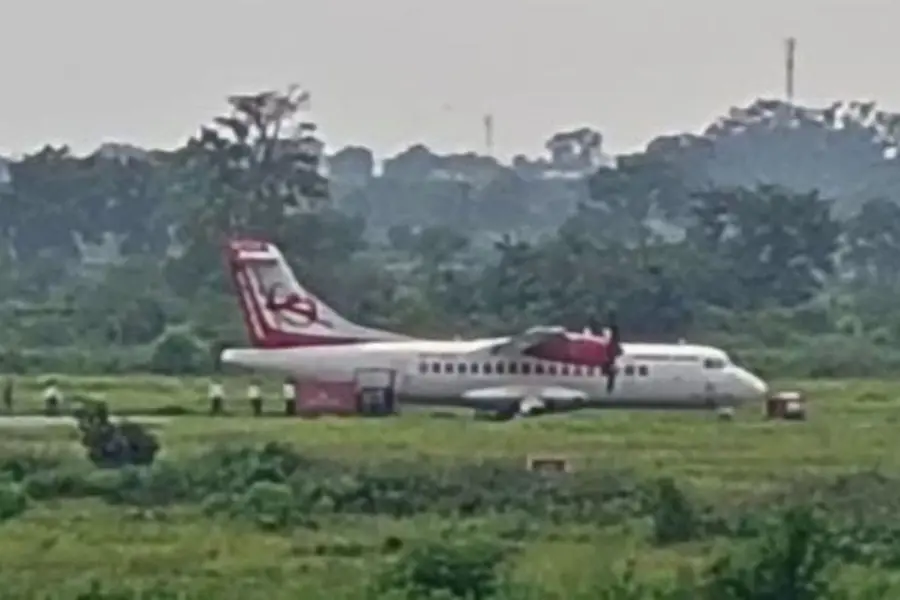 Delhi-Bilaspur flight suffers tyre burst during landing; 41 on board safely evacuated | VIDEO
