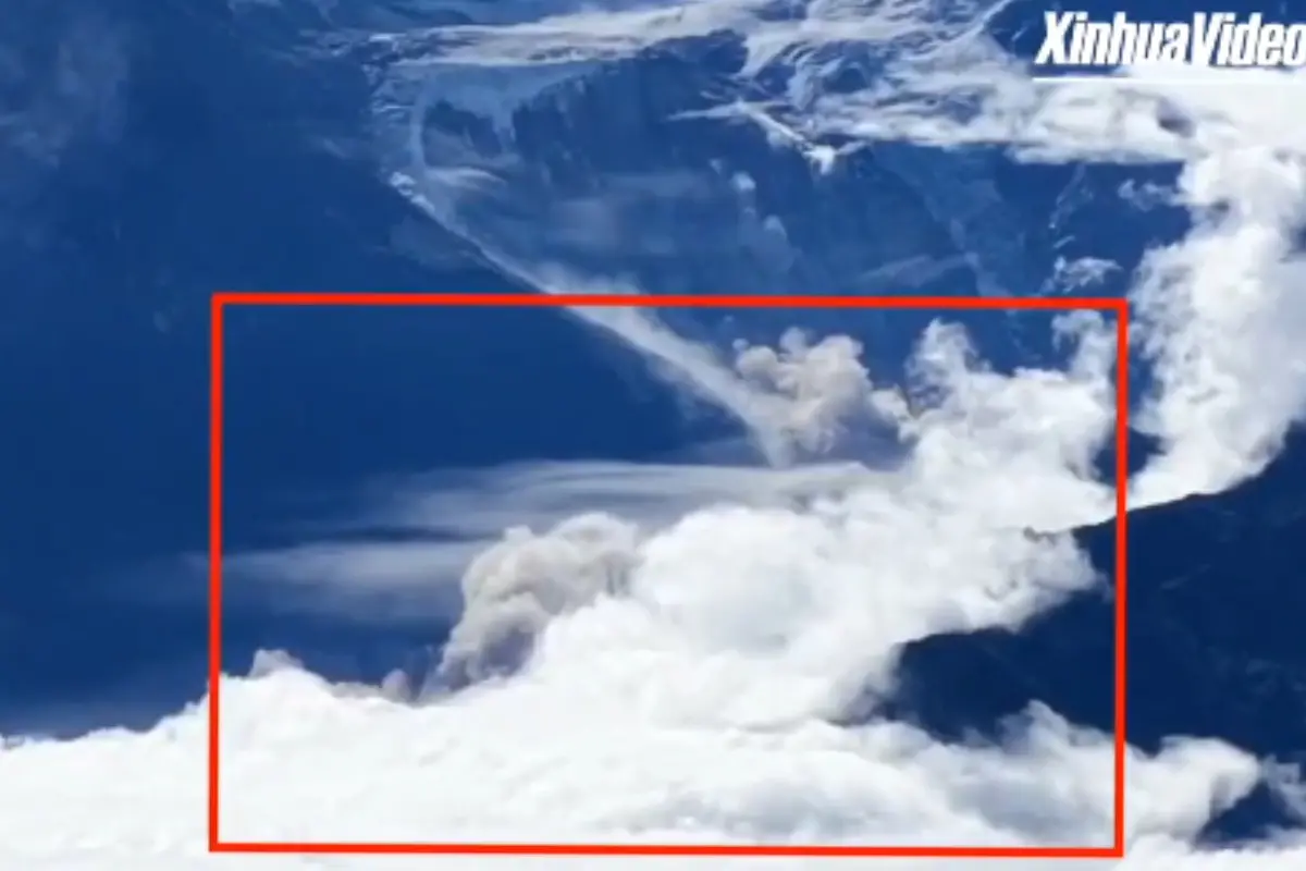എക്സിൽ പങ്കുവെച്ച വീഡിയോയിൽനിന്ന് | Photo: Screengrab from x.com/XHNews