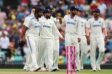 കോലിയുടെ അഭാവം ഇന്ത്യൻ നിരയിൽ പ്രകടമായിരുന്നു; ഗില്ലിനെയും സംഘത്തെയും വിമർശിച്ച് കൈഫ്