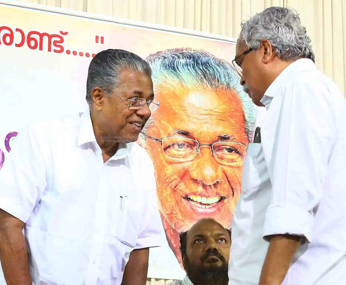 മുഖ്യമന്ത്രി പിണറായി വിജയനും സിപിഐ സംസ്ഥാന സെക്രട്ടറി ബിനോയ് വിശ്വവും |ഫോട്ടോ:മാതൃഭൂമി