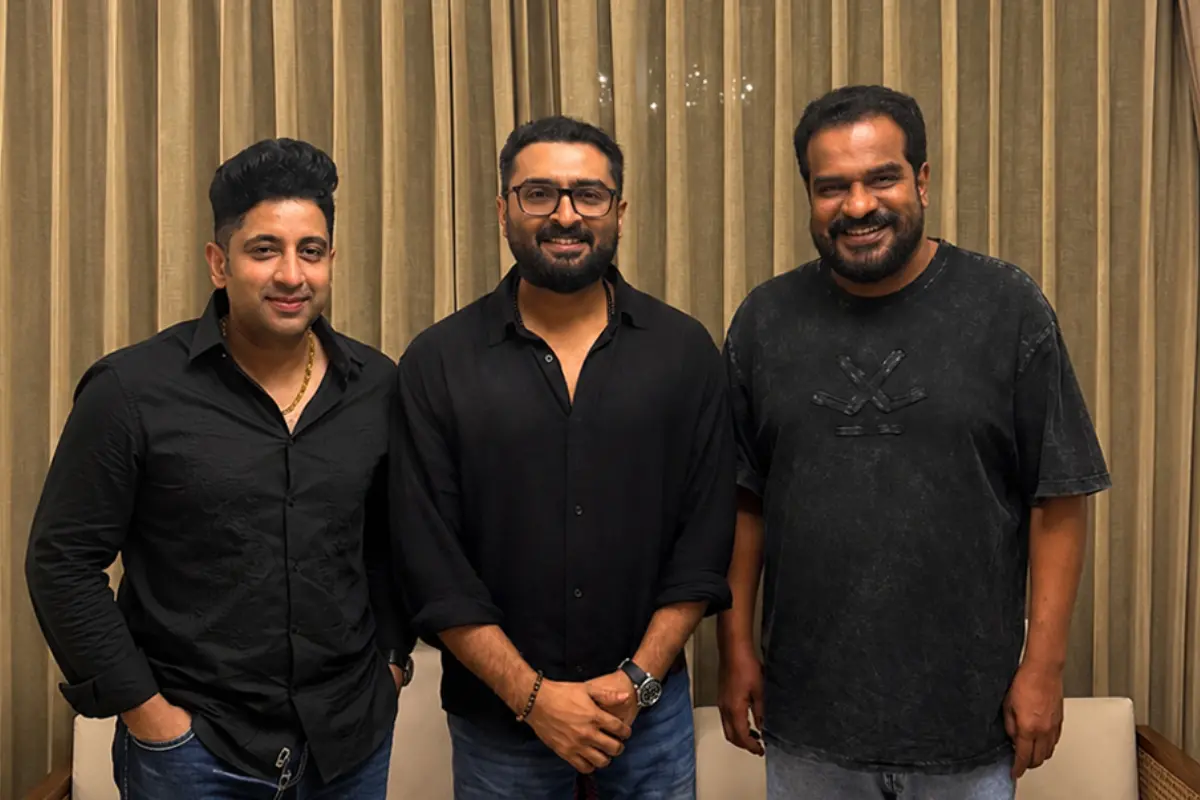 അനൂപ് കുമാര്, അരുണ് നാരായണന്, ദിലീഷ് പോത്തന്