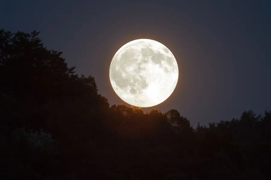 September 2026 Harvest Moon: When and how to watch it in India