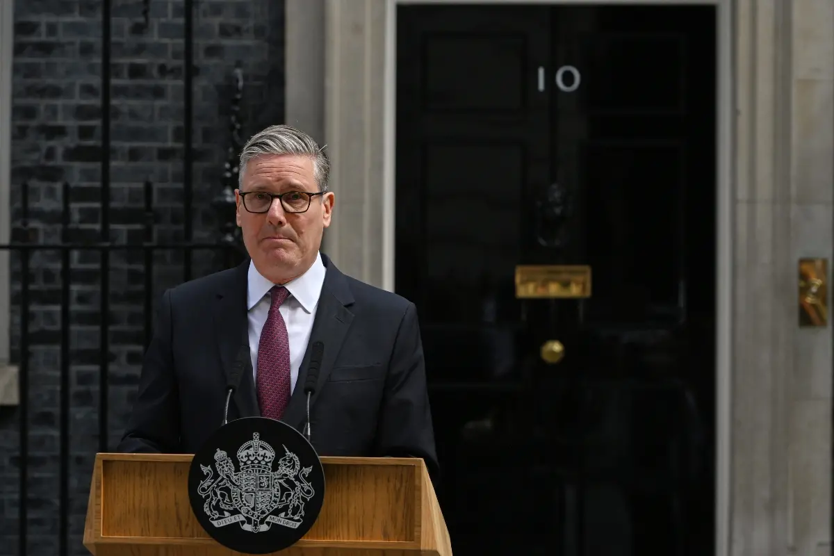Britain's Prime Minister Keir Starmer speaks to the media outside 10 Downing Street to announce his resignation in London.| Photo: AP