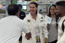 ക്രിസ്റ്റ്യാനോ റൊണാൾഡോയുടെ സഹോദരി കേരളത്തിൽ; പുലർച്ചെ കോഴിക്കോട് വിമാനത്താവളത്തിലെത്തി