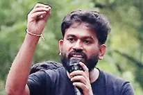 ഞങ്ങൾ വിദ്യാർഥികളുടെ സംഘം; ആരുടേയും ബി ടീമല്ല -അഭിജീത് ദീപ്കെ