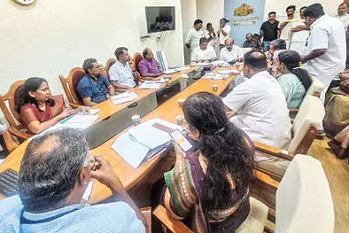 ഇരിങ്ങാലക്കുട മണ്ഡലത്തിലെ കുടിവെള്ളപ്രശ്നം; പ്രശ്നം പരിഹരിക്കാൻ ജലനിധിയുമായി ചർച്ച