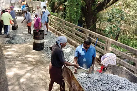 വെച്ചൂർ-തണ്ണീർമുക്കം ബണ്ട് റോഡിൽ അറ്റകുറ്റപ്പണികൾ ആരംഭിച്ചു