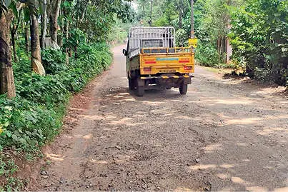 ഊക്കൻമുക്ക്-മണക്കാട്ടുമുക്ക് ബൈപ്പാസ് പൊട്ടിപ്പൊളിഞ്ഞു