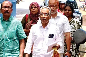 യു.ഡി.എഫ്.അംഗങ്ങൾ യോഗത്തിൽനിന്ന് ഇറങ്ങിപ്പോയി