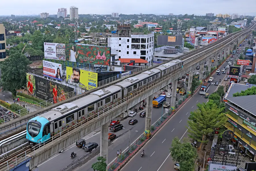 മെട്രോ രണ്ടാംഘട്ടം: വേണ്ടത് എട്ട് ട്രെയിനുകൾ, അനുമതിയായിരിക്കുന്നത് മൂന്ന് ട്രെയിനുകൾക്ക്
