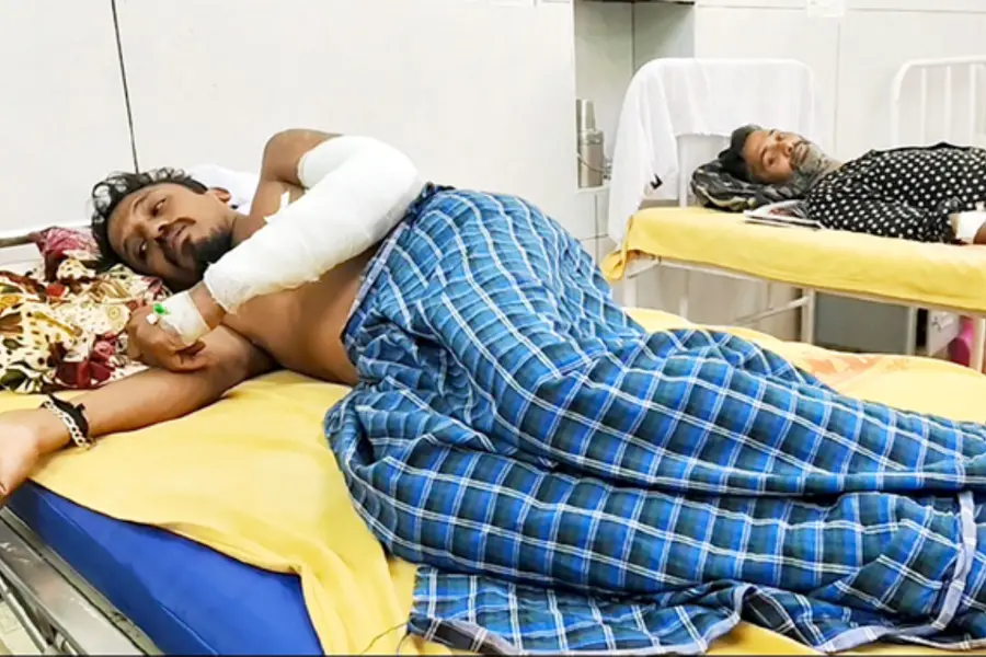 Kallambalam Well Fire Accident: Three Injured During Cleaning