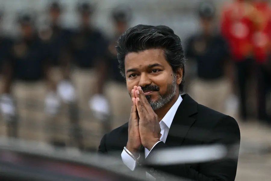 വിജയ് പ്രധാനമന്ത്രിയാകണം എന്നത് ആഗ്രഹം, തീരുമാനമല്ല - ടിവികെ; ശ്രദ്ധതിരിക്കൽ തന്ത്രമെന്ന് കോൺഗ്രസ്