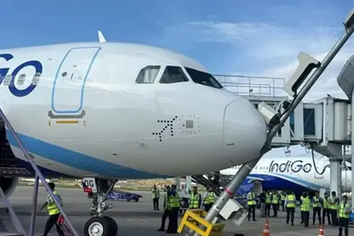 IndiGo flight 6E 225 hits guidance pole while parking at Srinagar Airport: WATCH