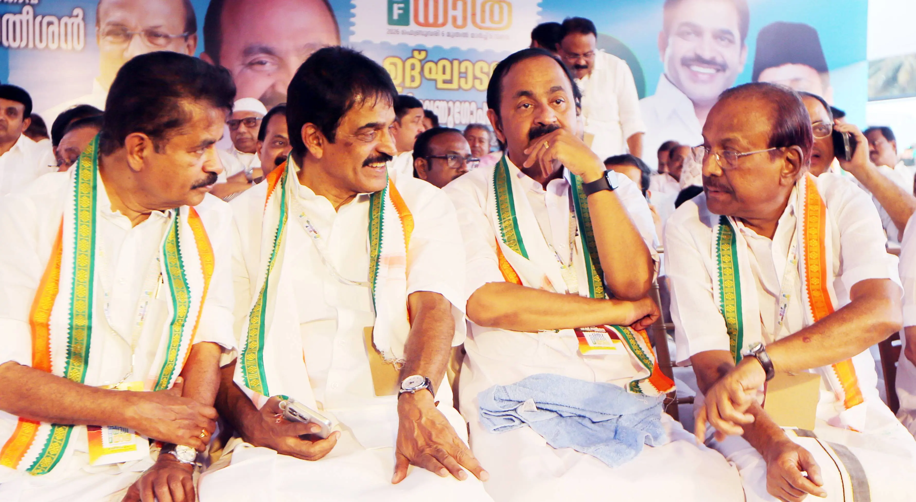കോണ്ഗ്രസ്-യുഡിഎഫ് നേതാക്കള് |ഫോട്ടോ:മാതൃഭൂമി