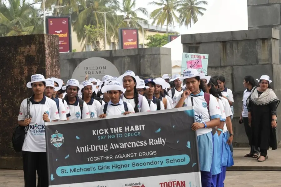 ലഹരിവിരുദ്ധ ബോധവത്കരണ റാലി സംഘടിപ്പിച്ച് കാലിക്കറ്റ് എഫ്.സി.: 1500-ലധികം വിദ്യാർഥികൾ അണിനിരന്നു