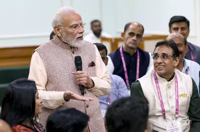 PM Modi calls on teachers to tackle drug abuse among students, curb excessive screen time