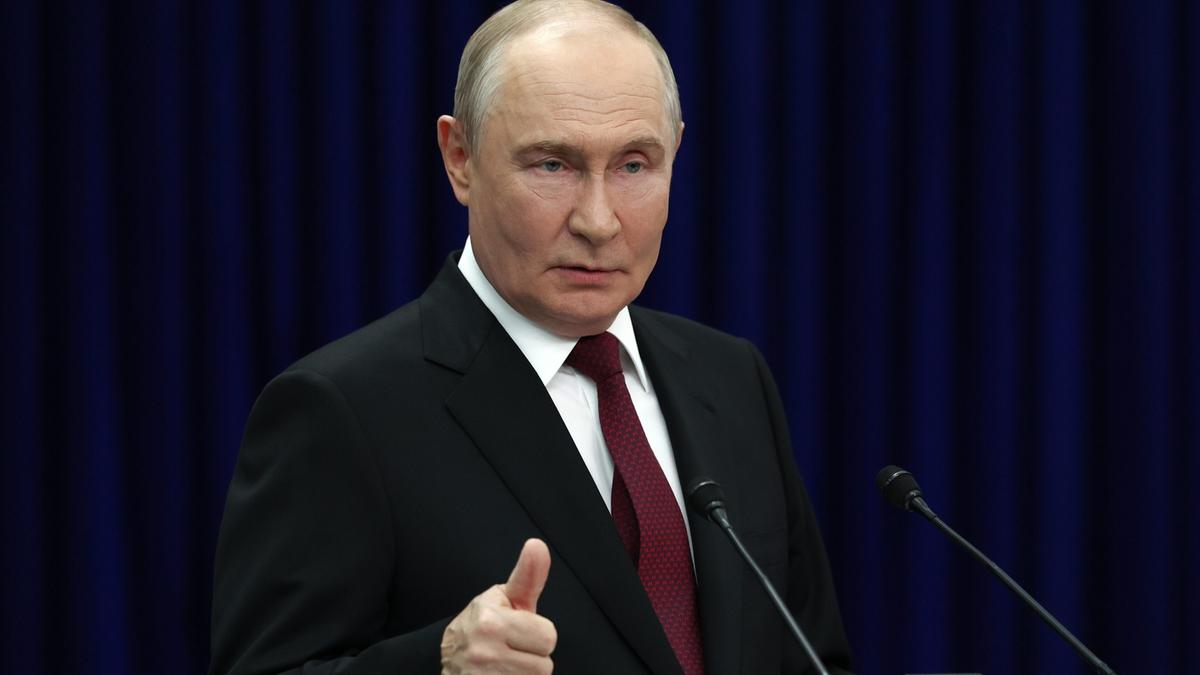 Putin orders three‑day Kyiv strike pause as US envoys land in Moscow