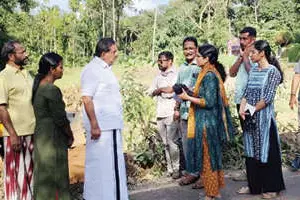 കടുത്തുരുത്തി- പെരുവ റോഡിൽ അപകടവളവ് നിവരുന്നു