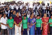 അധ്യാപകർക്ക് പച്ചത്തണലുമായി സീഡ് വിദ്യാർഥികൾ