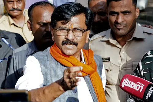 ‘കാൻസർ ബാധിച്ചത് ജയിൽവാസത്തിന് ശേഷം, ഭക്ഷണത്തിൽ വിഷംകലർത്തിയോ?’; ഗുരുതര ആരോപണവുമായി സഞ്ജയ് റാവുത്ത്