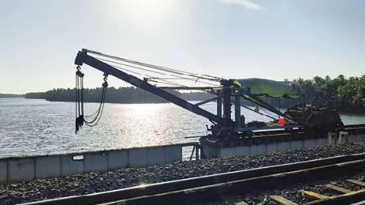 Karyangod Bridge over Tejaswini River being dismantled