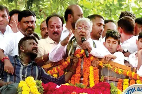 പാർട്ടി നേതൃത്വത്തെ വെല്ലുവിളിച്ച് ജി.ടി. ദേവഗൗഡയുടെ ശക്തിപ്രകടനം
