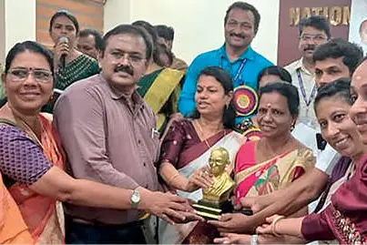 ക്ലാപ്പന പഞ്ചായത്തിന് സ്വർണ മെഡൽ