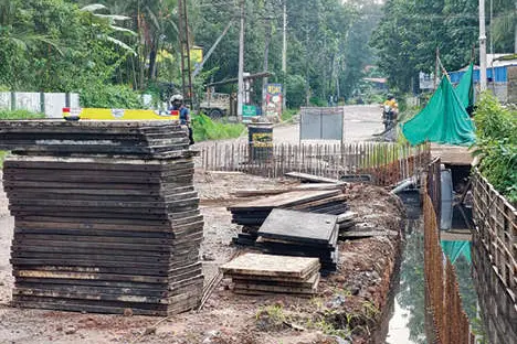 കിഫ്ബി ഫണ്ട് ലഭിച്ചില്ല വെങ്ങോല-വാരിക്കാട് റോഡ് നിർമാണം അനിശ്ചിതത്വത്തിൽ