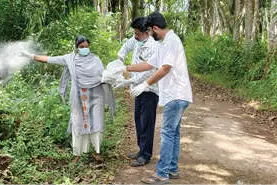 തോട്ടിൽ മാലിന്യം തള്ളുന്നത് പതിവാകുന്നുപഴകുളം വീണ്ടും ദുരിതത്തിൽ