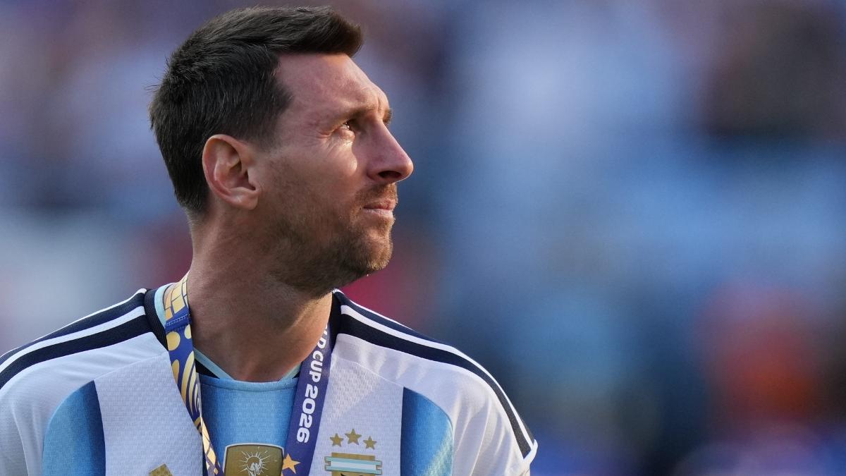 lionel-messi-announces-retirement-from-international-football-with