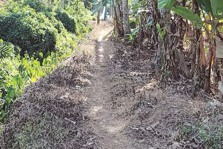 വഴിസൗകര്യമില്ല, മൈതാനം റെഡിയാണ്