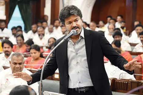 പാർട്ടിഫണ്ടിന്റെ മറവിൽ ഡി.എം.കെ. വൻ അഴിമതി നടത്തി -വിജയ്
