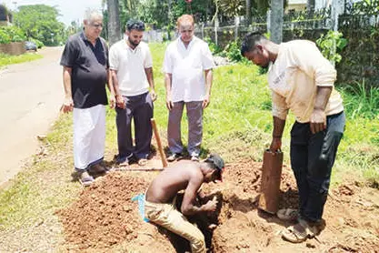 ജല അതോറിറ്റിയുടെ പൊട്ടിയ സിമന്റ് പൈപ്പുകൾ മാറ്റി