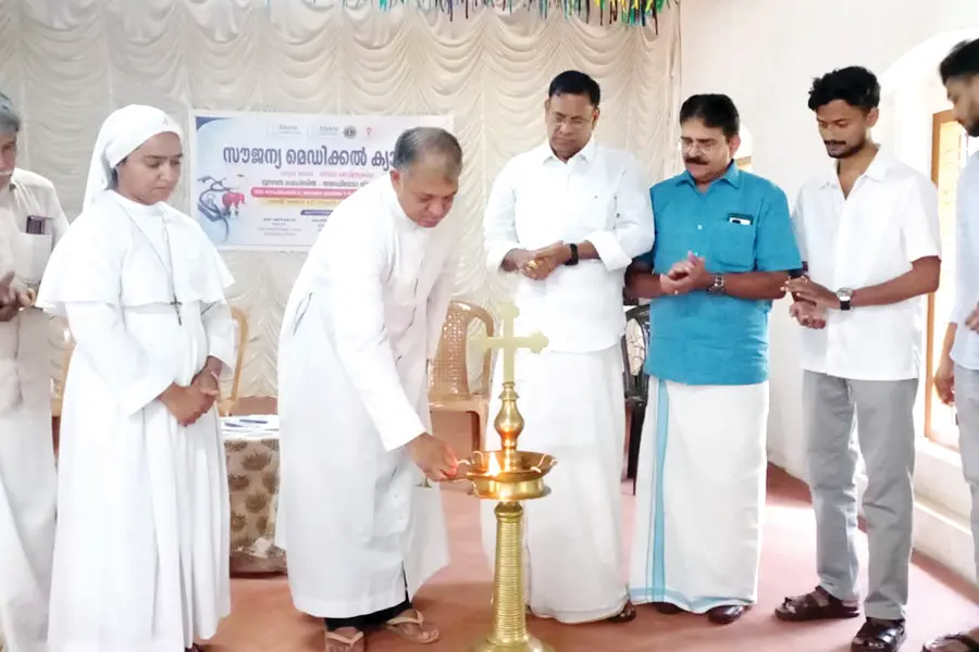 വെളയനാട് എൽ.പി. സ്കൂൾ ഹാളിൽ സൗജന്യ മെഡിക്കൽ ക്യാമ്പ്