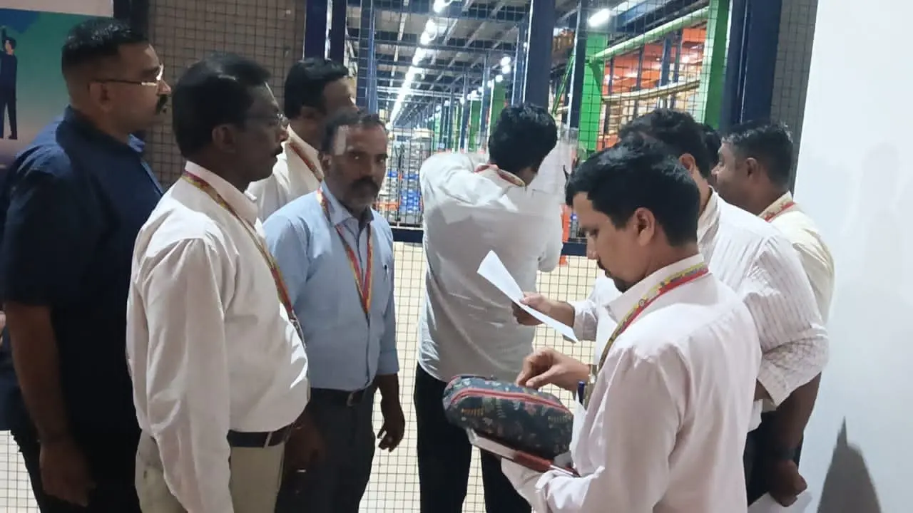 കർണാടക ഭക്ഷ്യസുരക്ഷാ വകുപ്പ് നടത്തിയ പരിശോധനയിൽ നിന്ന് | Photo: 'X' @KeypadGuerilla