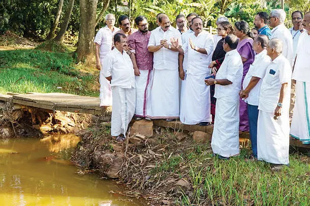 മുന്നറിയിപ്പ് കൂടുതൽ മുഴങ്ങണം