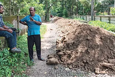 മൂന്നാംകുറ്റി ഗായത്രി സ്കൂൾ ജങ്ഷൻ-ആതിക്കാട്ട് ജങ്ഷൻ റോഡ് നിർമാണം പുനരാരംഭിച്ചു