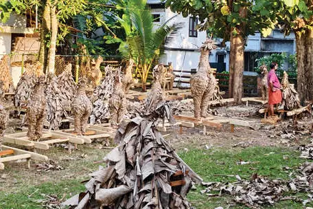 നീലംപേരൂർ ആഘോഷച്ചിറകിൽ