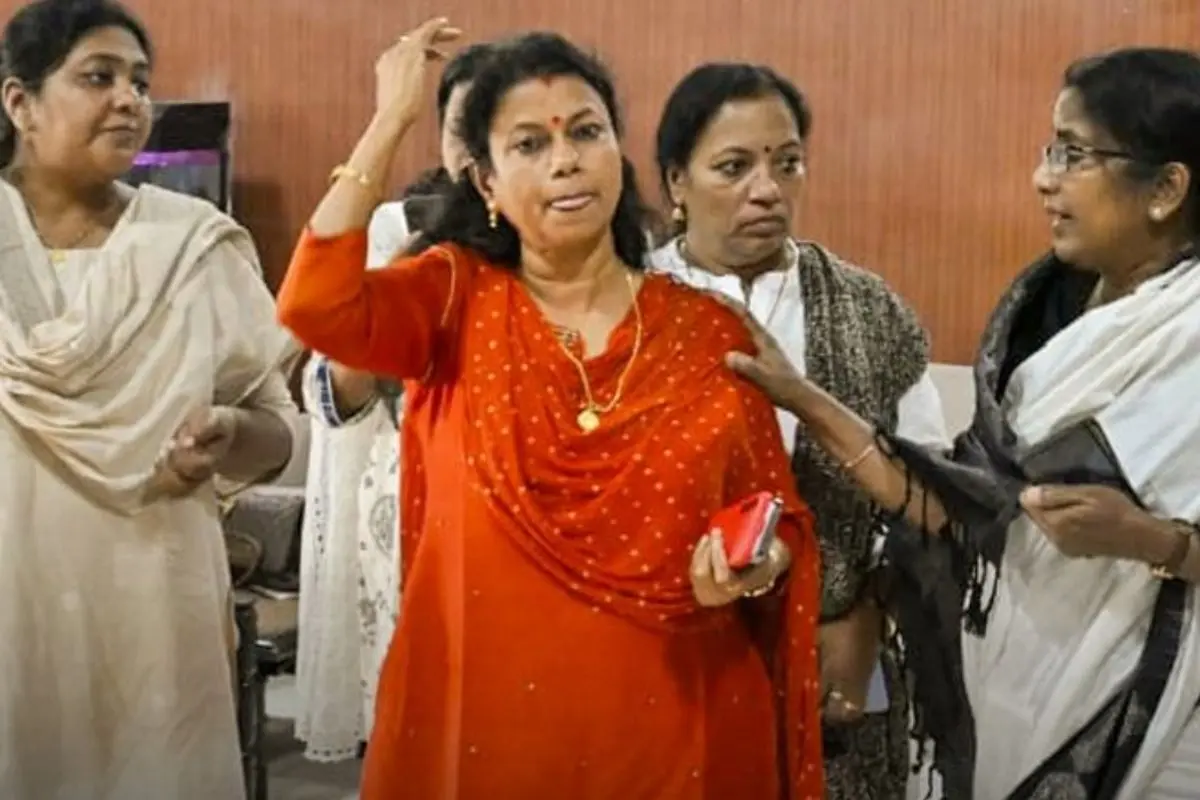 Kerala MLAs  Vidya Balakrishnan, Bindu Krishna, K A Thulasi and Shanimol Usman (From Left to Right) after boycotting NCW workshop | Photo: X