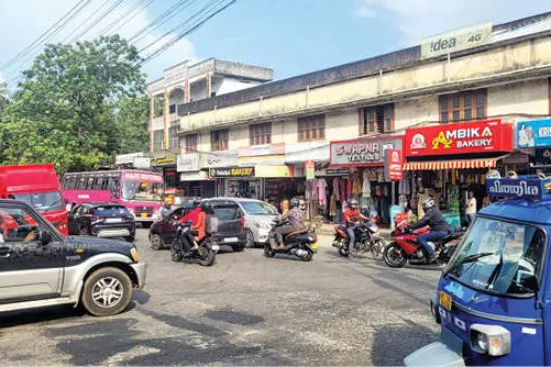 കൊടുങ്ങൂർ കവലയുടെ കുരുക്കഴിയുമോ...