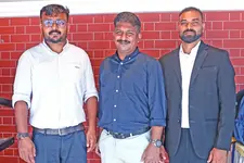 പത്താം ക്ലാസ് തോറ്റു, കണ്ടക്ടറും ടൈൽ പണിക്കാരനുമായി; തുല്യതാപഠനത്തിന് പിന്നാലെ നിയമബിരുദം, ഇന്ന് അഭിഭാഷകർ