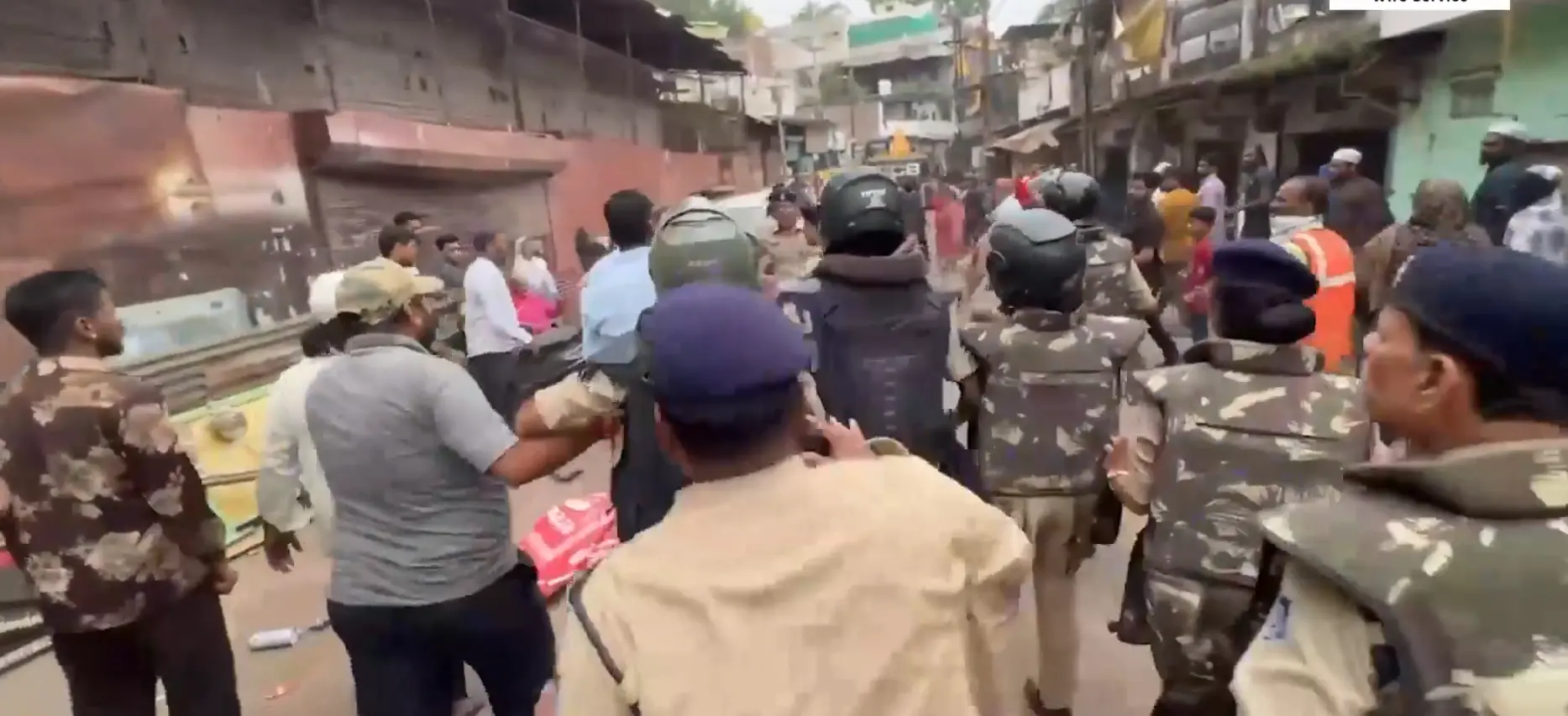 Police, locals clash during anti-encroachment drive in Indore. | Screengrab/X