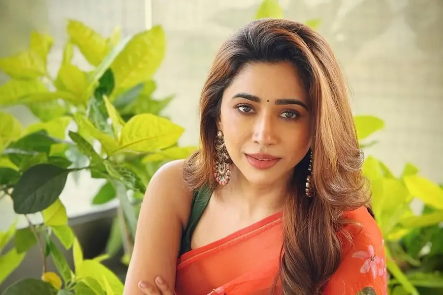 Aarti Ravi