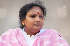 'വീഴ്ച പറ്റിയെന്ന് പറഞ്ഞവരോട് പോയി ചോദിക്കൂ'; കെപിസിസി യോഗത്തിൽ പങ്കെടുത്ത് രമ്യ ഹരിദാസ്