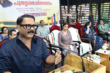 കുടുംബശ്രീ മത്സരവിജയികൾക്ക് സമ്മാനങ്ങൾ വിതരണം ചെയ്തു