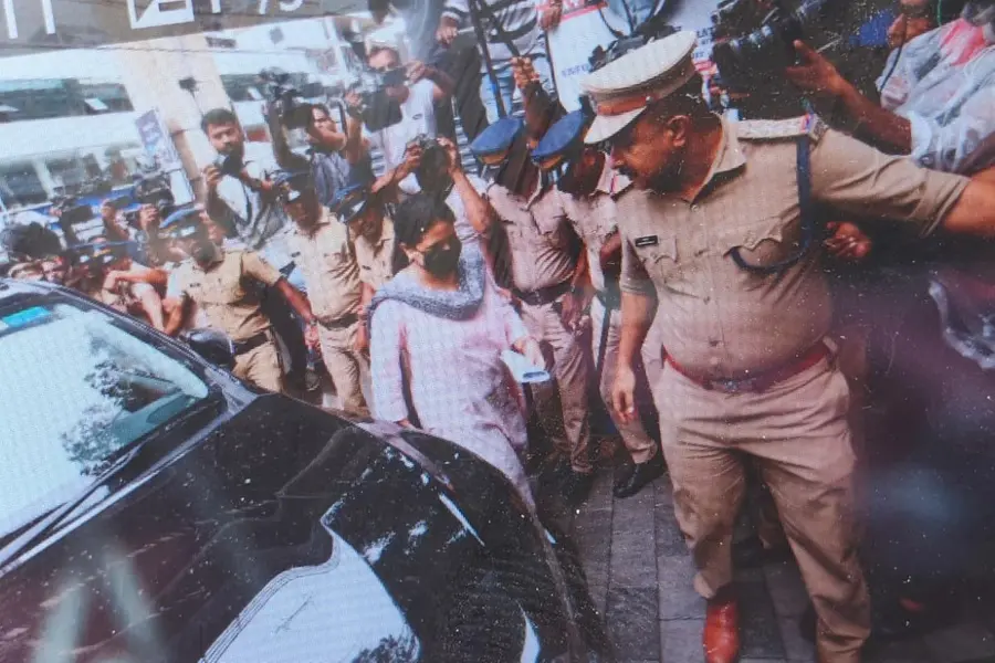 Message to son; routing via Riyas' friends: What ED claims about Veena's Dubai plan in CMRL case