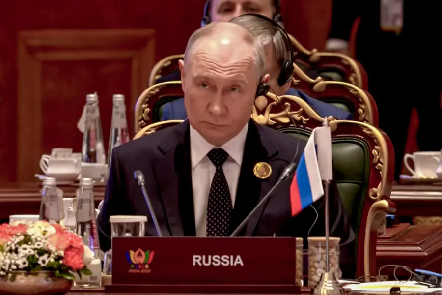 Russian strikes kill three in Ukraine as Putin warns Europe against sending troops
