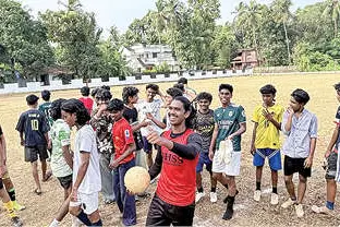 റീൽസ് വൈറലായപ്പോൾ ഗ്രൗണ്ട് വൃത്തിയായി