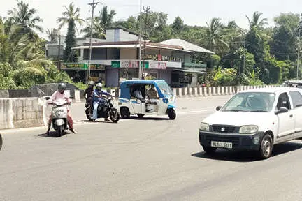 തുടർച്ചയായ അപകടങ്ങൾ; ദേശീയപാതയിൽ ഒന്നിനും ഒരു നിശ്ചയവുമില്ല