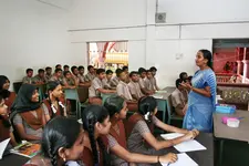 സ്കൂൾ അടിമുടി മാറും, അധ്യാപക യോഗ്യതയും; ഖാദർ കമ്മിറ്റി കരട് റിപ്പോർട്ടിൽ അഭിപ്രായം തേടി